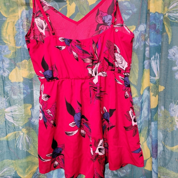 Shein Romper - Picture 2 of 3